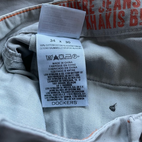 Men’s Dockers The Broken In Alpha Khaki Pants - Picture 9 of 9